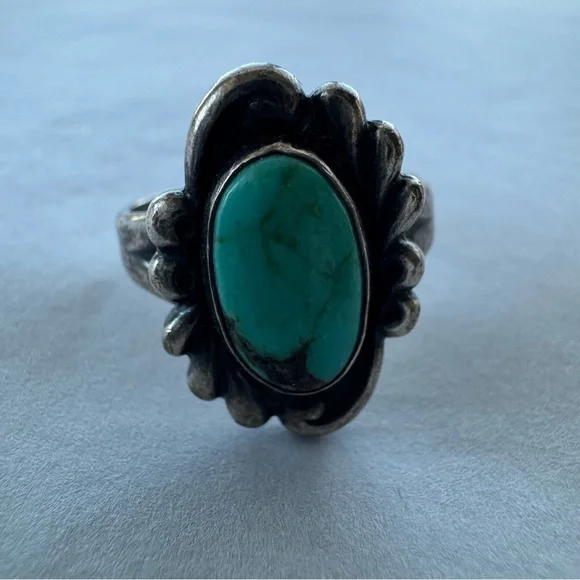 Vintage Southwestern Navajo Turquoise Ring Sterling Silver Signed US Size 6.25 - Picture 3 of 9